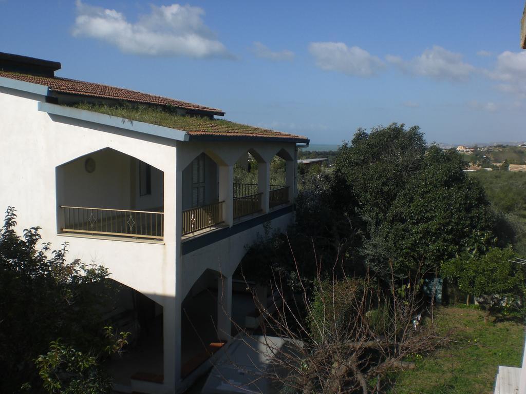 סן לאונה Bouganville מראה חיצוני תמונה